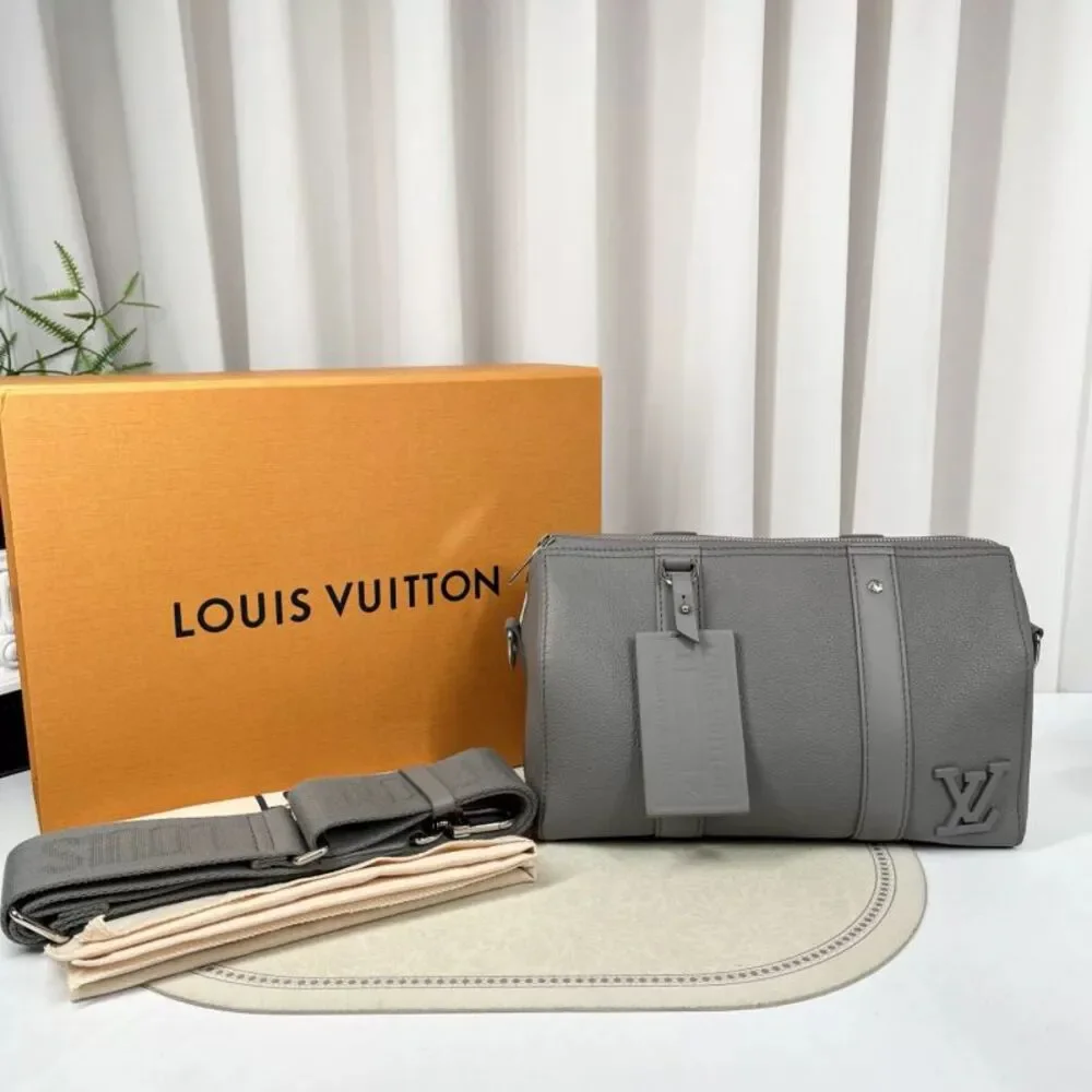 Louis Vuitton Women Pre-Loved Bag Very Good Condition